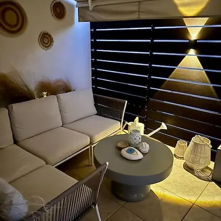 Cozy In Voula Apartment